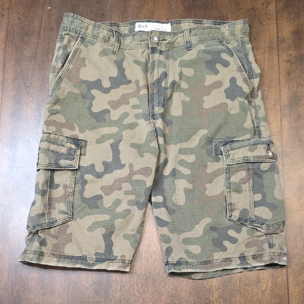 BKE Green Camo Cargo Shorts